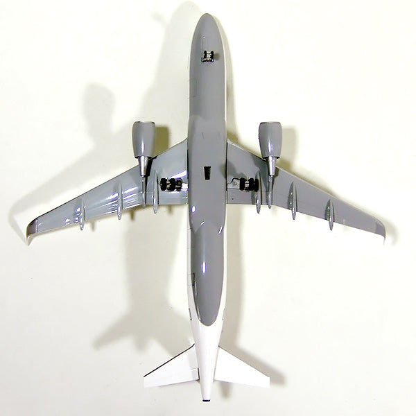 A320SL Lufthansa Special Paint "Fanhansa" D-AIUD 1/200 *Plastic [LH31]