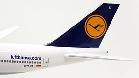 747-8i ルフトハンザドイツ航空 特別塗装 「Fanhansa Siegerflieger（勝者のフライト）」 D-ABYI  1/200 ※ギアなし・スタンド専用・プラ製 [LH32]