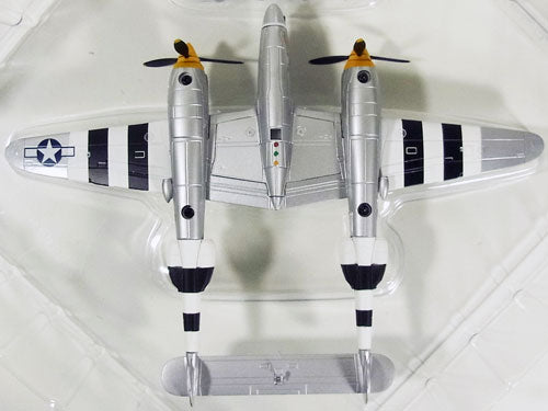 P-38J アメリカ陸軍航空軍 第20戦闘航空群 第55戦闘飛行隊 モーリス・マクラリー機 ノルマンディー上陸作戦時  44年 1/72 ※スタンド専用 [OXAC030]