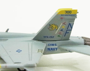 F/A-18Cホーネット アメリカ海軍 第192戦闘攻撃飛行隊「ゴールデン・ドラゴンズ」CAG機 空母インディペンデンス搭載 96年頃 NF300 [WA22101]