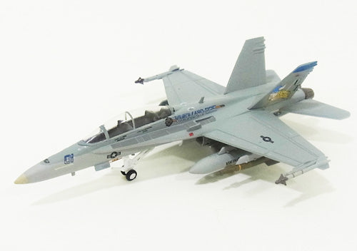 F/A-18D (two-seater) USMC 225th All-Weather Fighter Attack Squadron "Vikings" Commander's aircraft 1990s CE01 1/200 [WA22103]