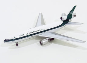 DC-10-30 PIAパキスタン航空 70年代 AP-AXC 1/400  [WT4DC1003]