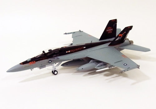 F/A-18E (two-seater) US Navy 147th Fighter Attack Squadron "Argonauts" Wing Commander 1/72 [WTW-72-007-014]