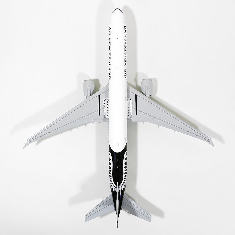 Jcwings エアニュージーランド B777-300ER ホビット 1/200 Jcwings エアニュージーランド B777-300ER ホビット 1/200