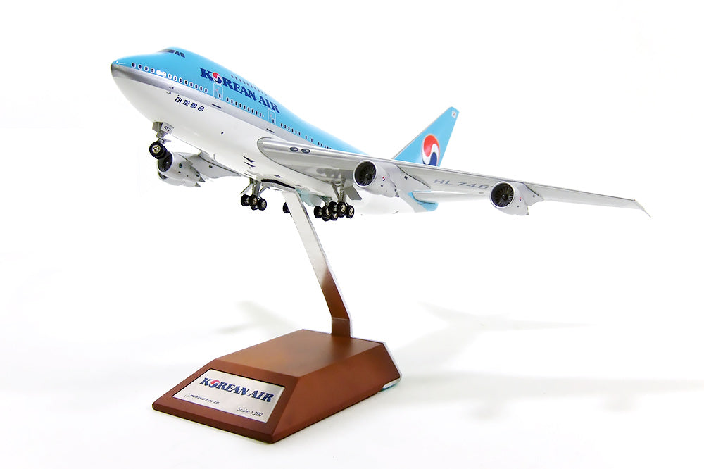 747SP Korean Air special paint "World Cup 2002" 90s HL7457 1/200 *Stand included [XX2838]