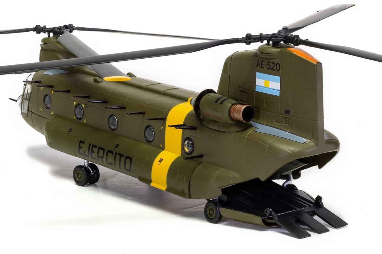 CH-47C アルゼンチン空軍 フォークランド紛争時 1982年 AE-520 1/72 [AA34217]