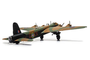 スターリングMk.III イギリス空軍 第199飛行隊 EX-G/LJ542 「グレムリン・ティーザー」 1/72 [AA39504]