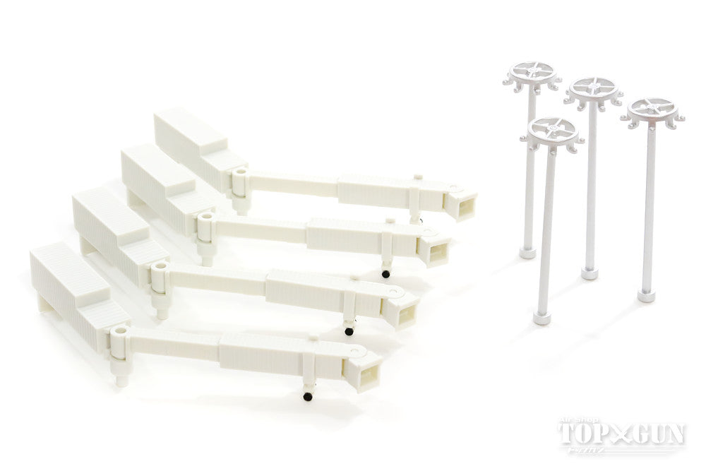 Airport diorama set of 4 boarding bridges and 4 parking lot lighting towers 1/400 [Art005a]