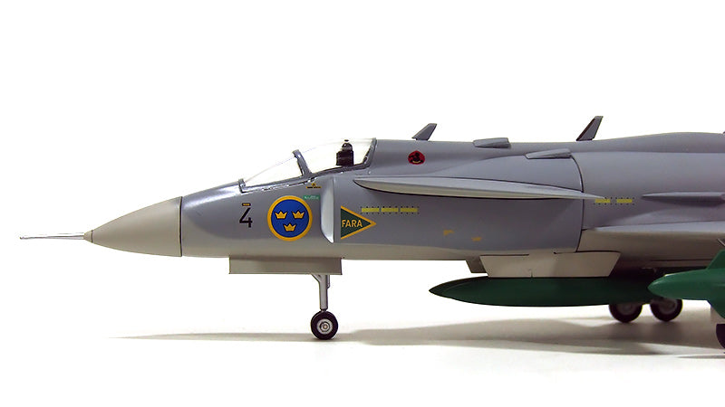 Saab Viggen JA37, Swedish Air Force, 4th Wing, Froson Base, retired in 2005, #52-4, 1/72 [AV-72-42-002]