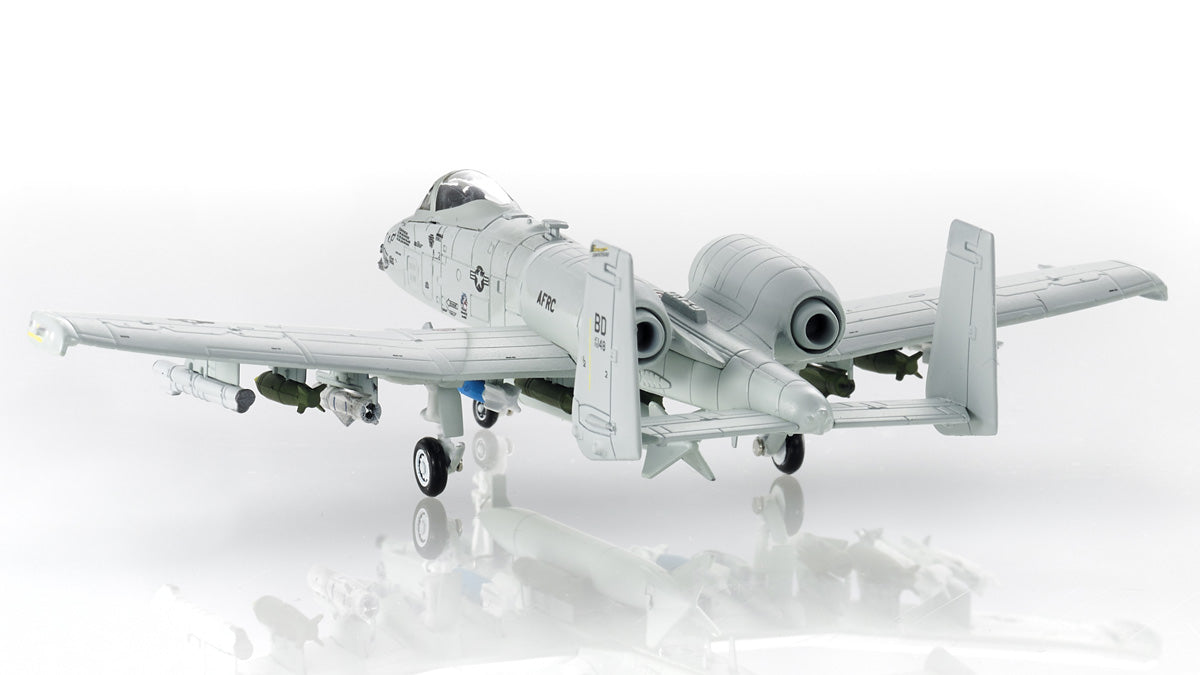 A-10C アメリカ空軍 予備役軍団 第917航空団 第47戦術戦闘飛行隊 「ウォートホッグ」 バークスデール基地 BD/#79-0148 「MOONBEAM McSWINE」 1/144 [AVFS-1711018]