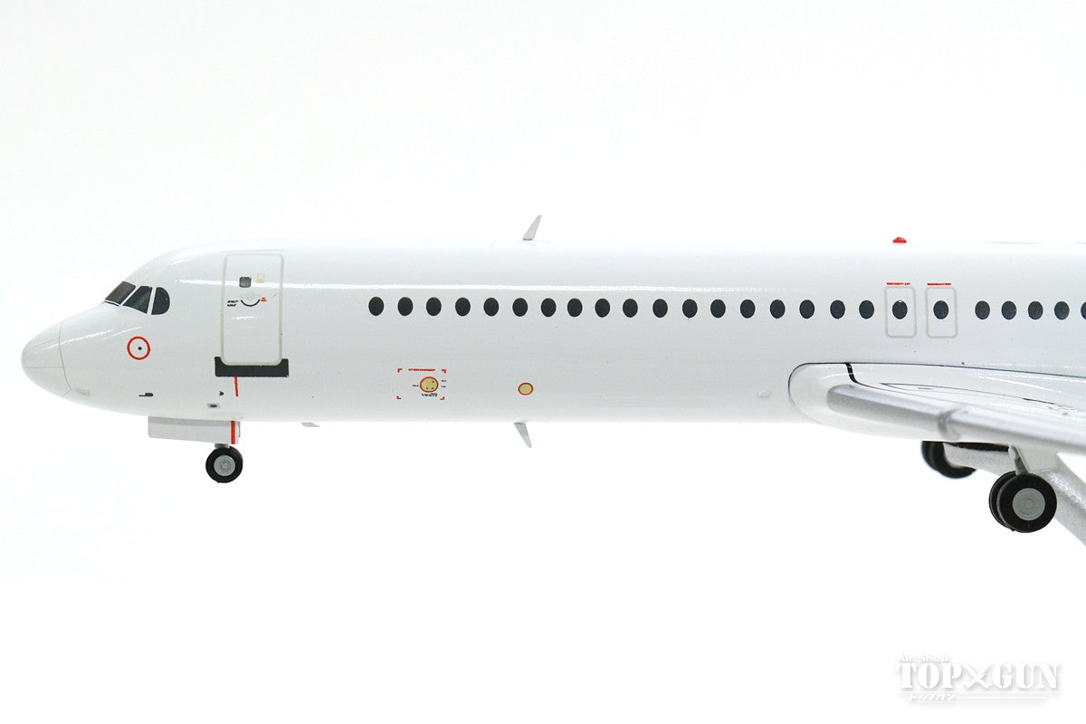 Fokker 100 White / No airline paint (stand included) 1/200 [BK1039]