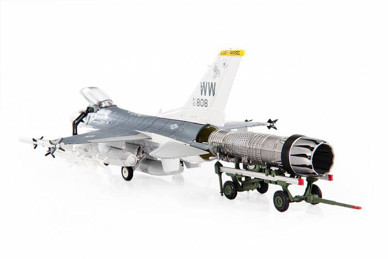 【Kanompang 1/18　F16 ウルフパック Calibre Wings F-16C USAF PACAF F-16 Demonstration Team 「Primo」 1