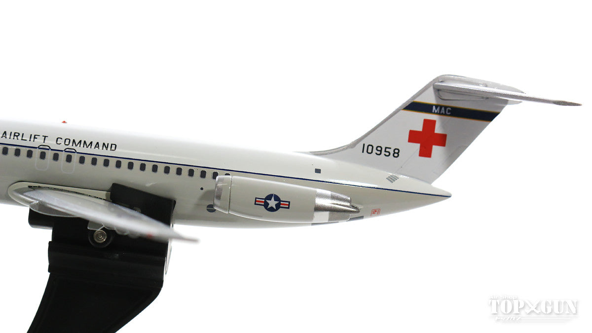 C-9A (DC-9-32CF) US Air Force #68-10958 (stand included) 1/200 [CMDC901]