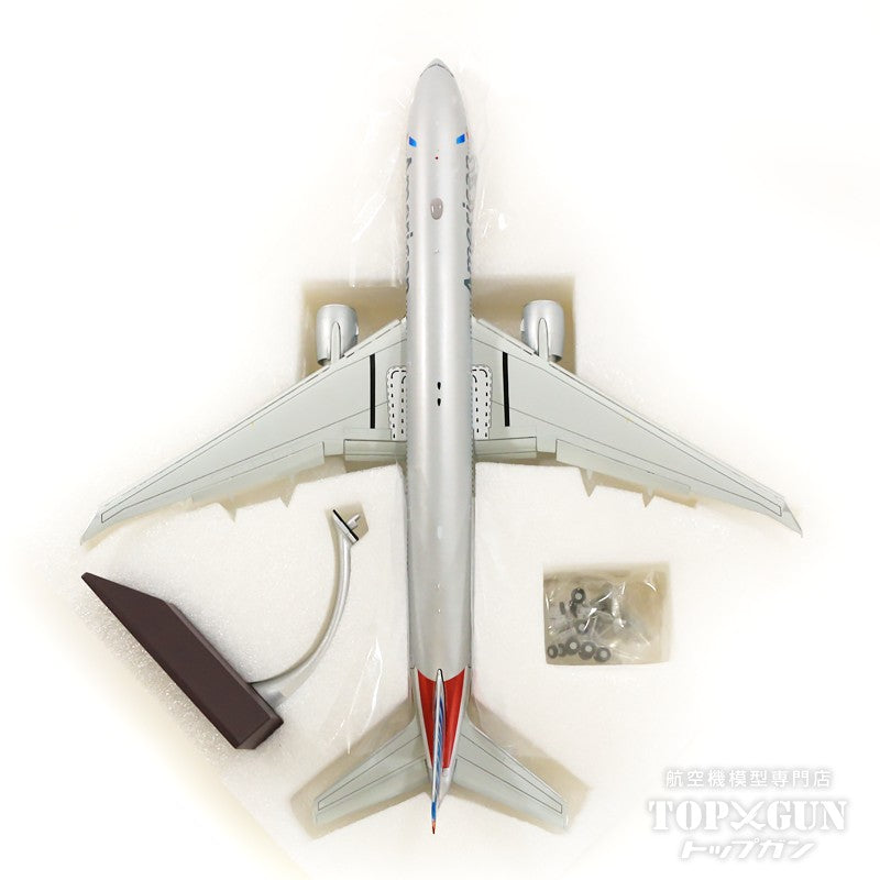 Gemini200 777-300ER アメリカン航空（フラップダウン固定） N736AT 1