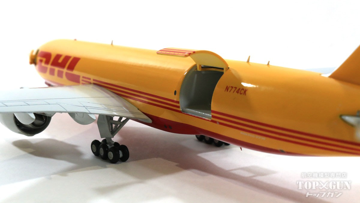 777F (-200 Cargo type) DHL (Kalitta Air) (Cargo door can be opened or closed) N774CK 1/200 [G2DHL952]