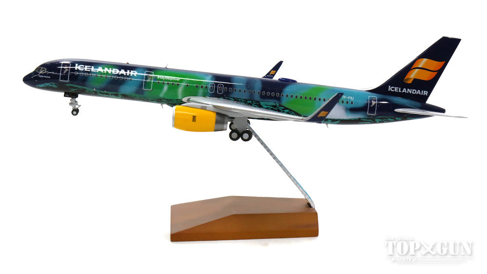 757-200w Icelandair special paint "Hekla Aurora" TF-FIU 1/200 *Made of metal [G2ICE579]