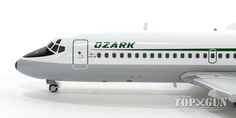 DC-9-15 オザーク航空（アメリカ） デリバリーカラー 6-70年代 N971Z 1/200 ※金属製 [G2OZA401]