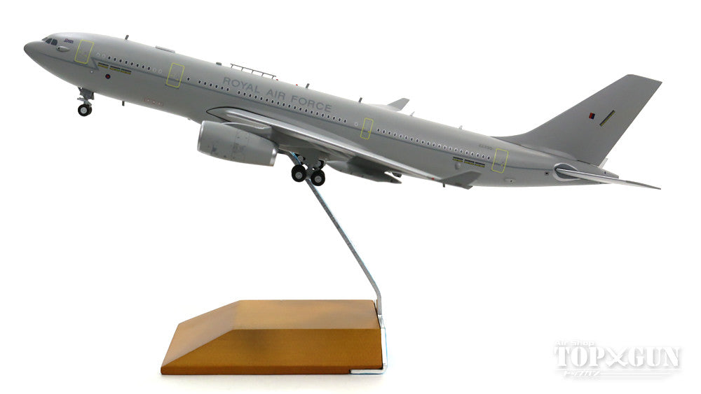 A330MRTT Voyager KC.2 (air-to-air refuelling/transport aircraft) RAF Brize Norton ZZ330 1/200 *Made of metal [G2RAF610]