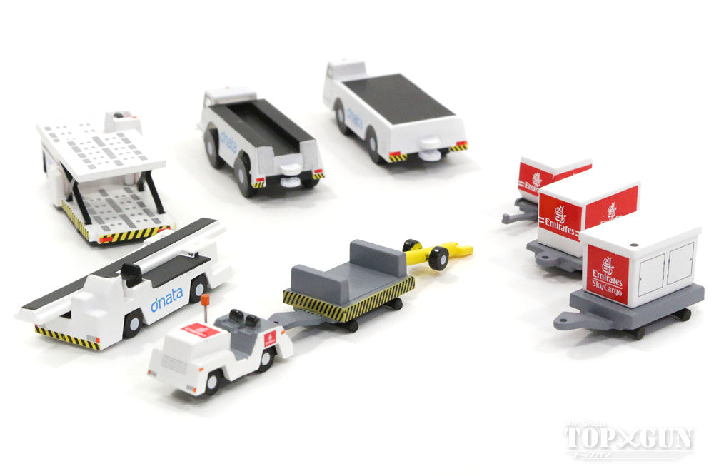 Ground Support Equipment #2 (Emirates Airlines/Tug) 1/200 [G2UAE639]