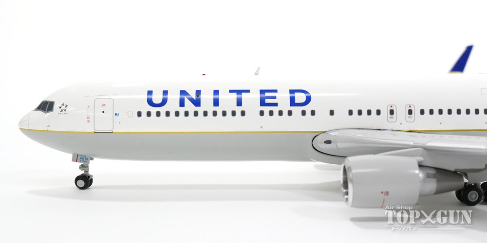 767-300ERw United Airlines N674UA 1/200 *Made of metal [G2UAL391]