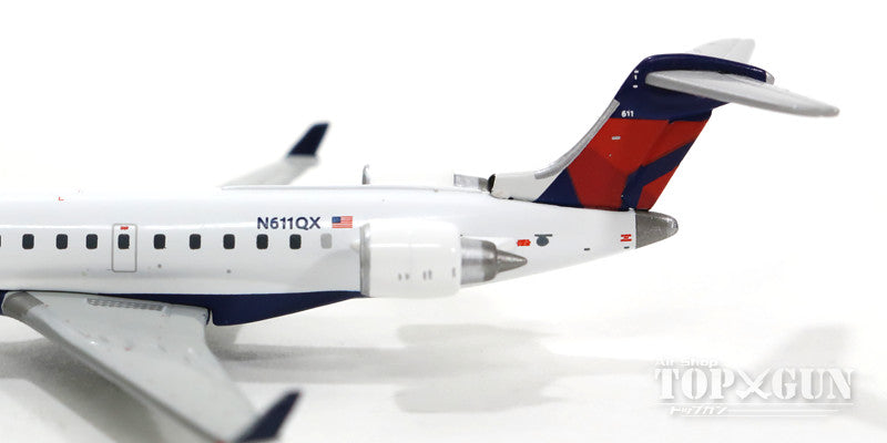 CRJ-701 デルタ・コネクション（エクスプレスジェットエア） N611QX 1/400 [GJDAL1259]