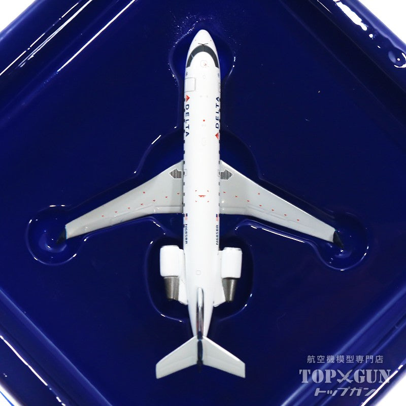 CRJ-200LR デルタ・コネクション（エンデバー航空） N685BR 1/400 [GJDAL2034]