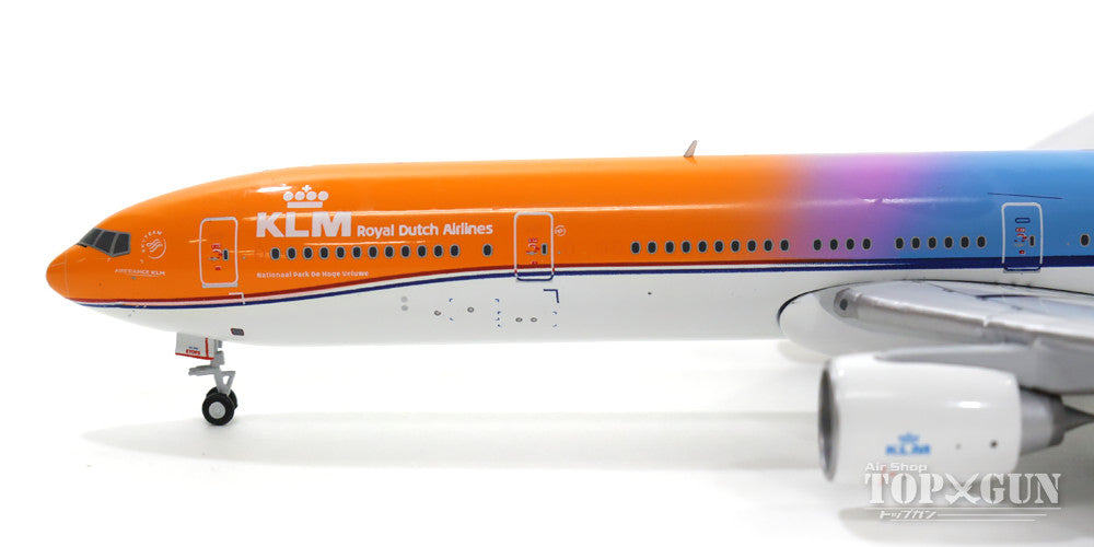 777-300ER KLMオランダ航空 特別塗装 「Orange Pride」 PH-BVA 1/400 ※トーイングカー付属 [GJKLM1586]