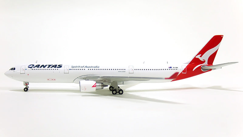 A330-300 Qantas VH-EBG 1/400 [GJQFA1199]