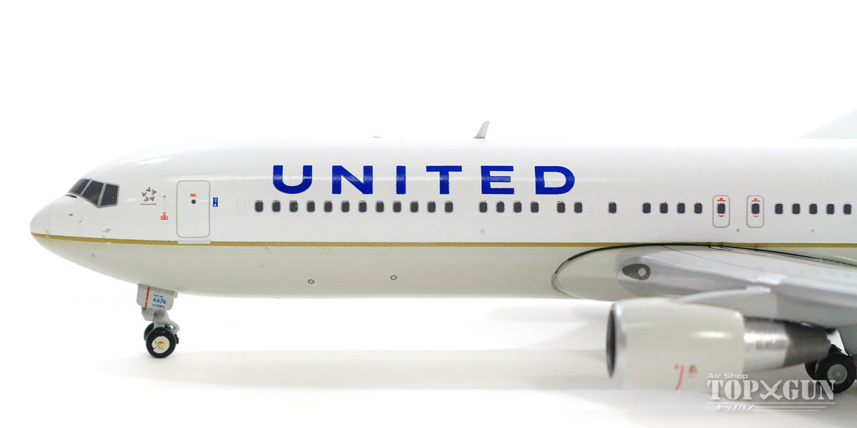 767-300ERw United Airlines N676UA 1/400 [GJUAL1800]