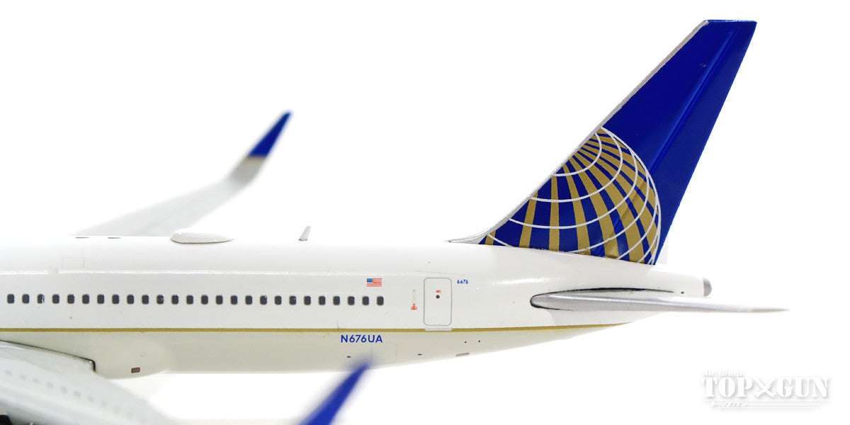 767-300ERw United Airlines N676UA 1/400 [GJUAL1800]