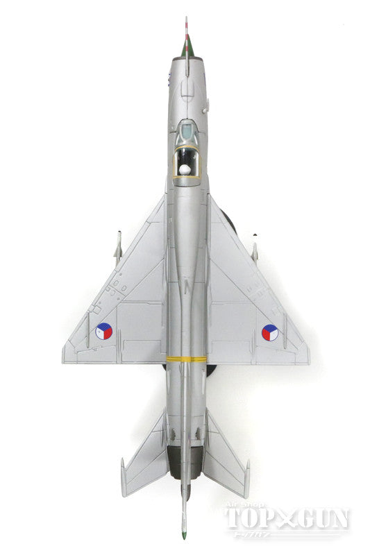 MiG-21PFM チェコスロバキア空軍 第11戦闘航空連隊 第3飛行隊 ジャテツ基地 8-90年代 #7207 1/72 [HA0186]
