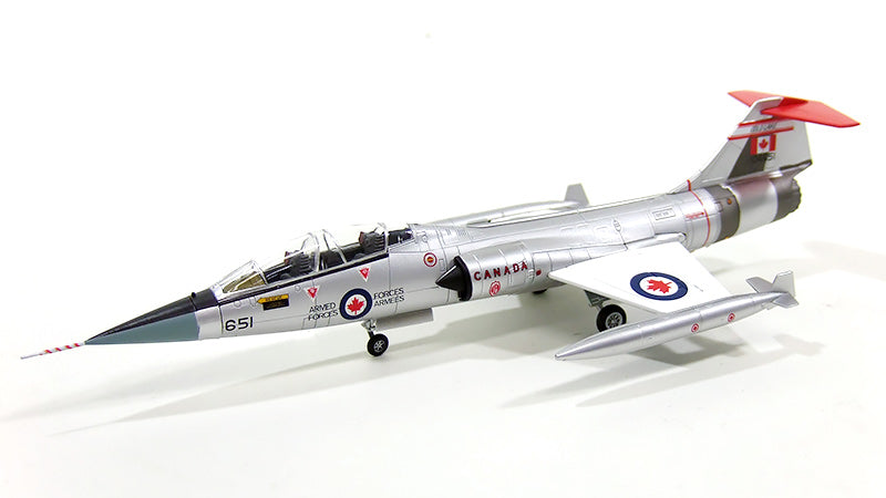 CF-104D (two-seater) Canadian Joint Forces Air Force 6th Attack Operational Training Squadron Cold Lake Air Base '63 #104651 1/72 [HA1060]