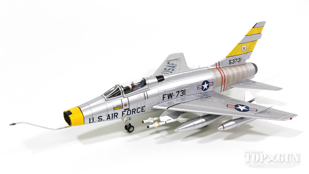 F-100D US Air Force 31st Tactical Fighter Wing 474th Day Fighter Squadron Lt. Joe Angle's aircraft 1958 1/72 *Crew signature stand included [HA2120A]