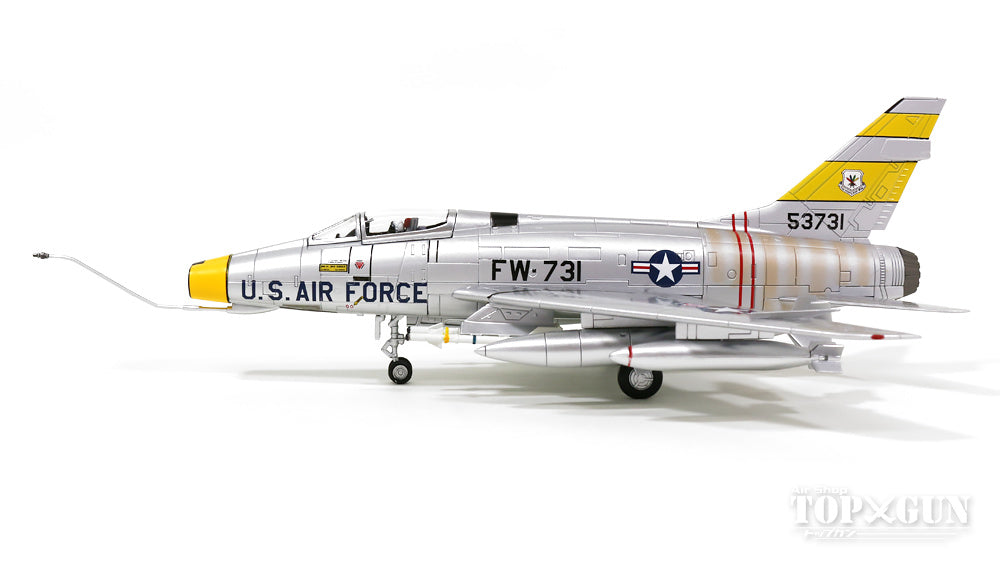 F-100D US Air Force 31st Tactical Fighter Wing 474th Day Fighter Squadron Lt. Joe Angle's aircraft 1958 1/72 *Crew signature stand included [HA2120A]