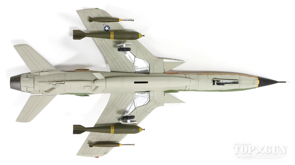 F-105Dサンダーチーフ アメリカ空軍 第355戦術戦闘航空団 第354戦術戦闘飛行隊 タクリー基地・タイ 70年 #62-4360 「アイアン・デューク」 1/72 [HA2514]