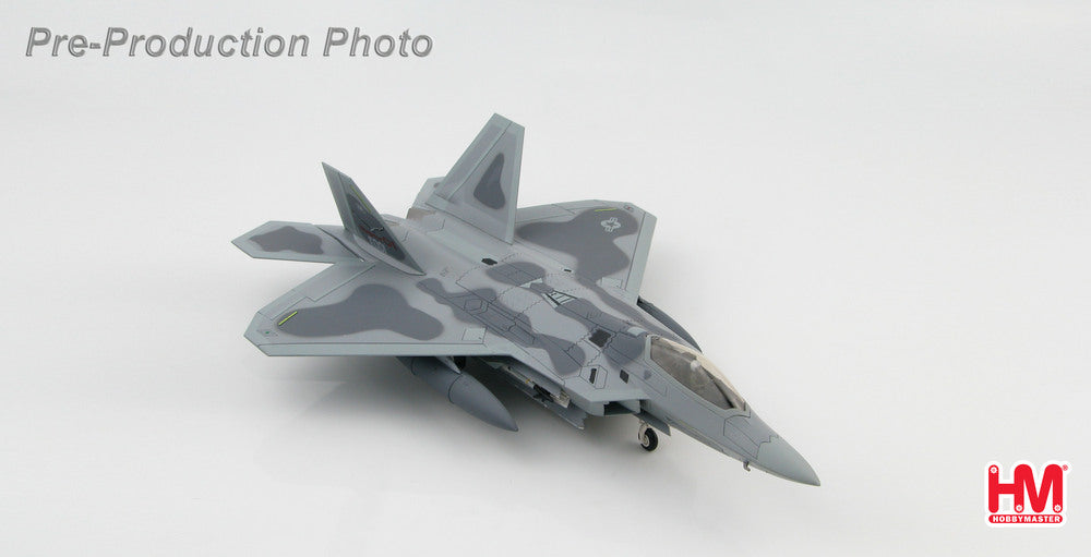 F-22A US Air Force Test Aircraft "Spirit of America" Edwards Air Force #91-001 1/72 *Additional tanks and missiles [HA2811B]