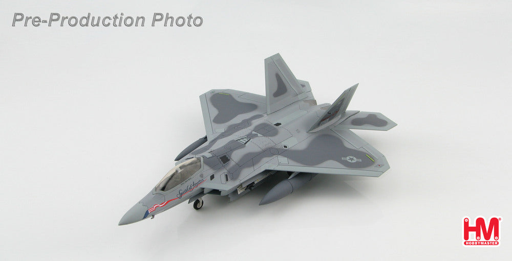 F-22A US Air Force Test Aircraft "Spirit of America" Edwards Air Force #91-001 1/72 *Additional tanks and missiles [HA2811B]