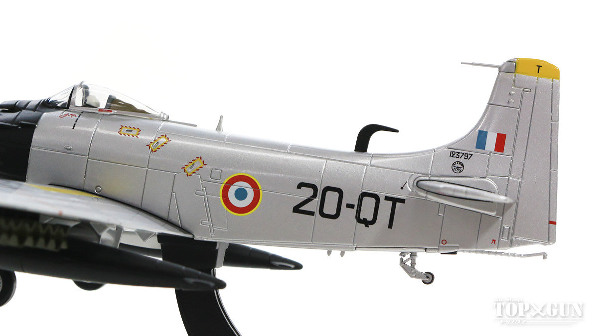 AD-4スカイレイダー フランス空軍 第20航空団 第2飛行隊「ウアルスニス」 60年代 #20-QT 1/72 [HA2916]
