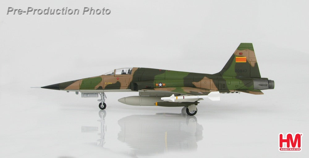 [Pre-order item] F-5E South Vietnamese Air Force 23rd Fighter Wing 1970s Tan Son Nhut Air Base #73-00847 1/72 [HA3326]