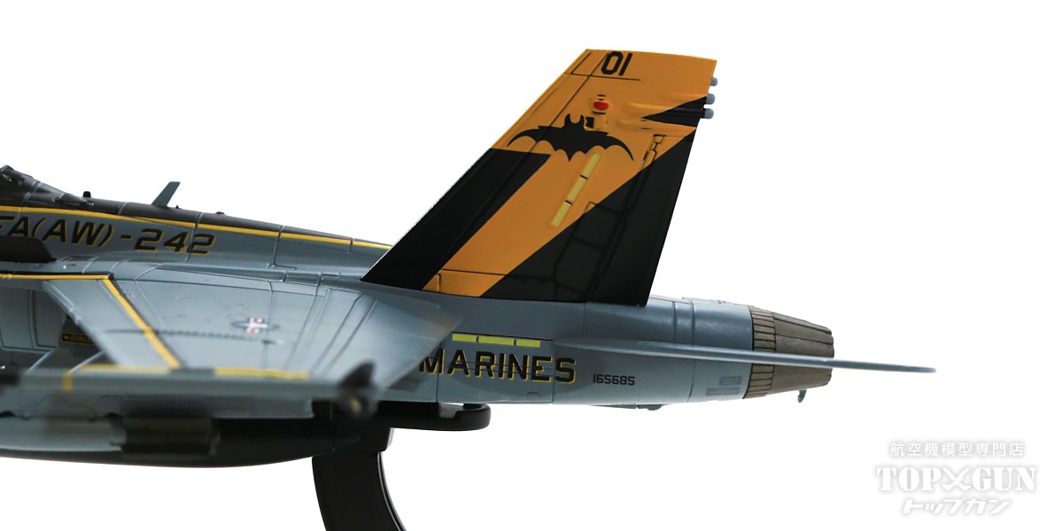 F/A-18D (two-seater) USMC 242nd Marine Fighter Attack Squadron (all-weather) Yokota Air Base 20 years #01/#165685 1/72 [HA3560]