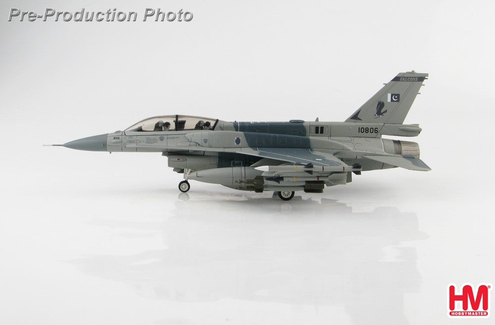 F-16D (two-seater/Block 52) Pakistan Air Force 39th Wing 5th Squadron "Falcons" Jacobabad Air Base #10806 1/72 [HA3875]