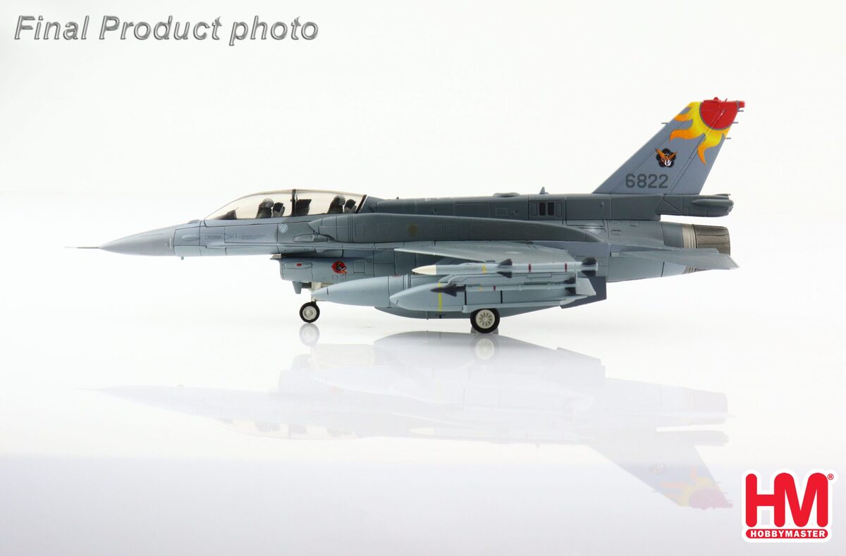 F-16V (two-seater/Block 72) Republic of China Air Force paint scheme (AGM-154 glide bomb included) #6822 1/72 [HA3895]