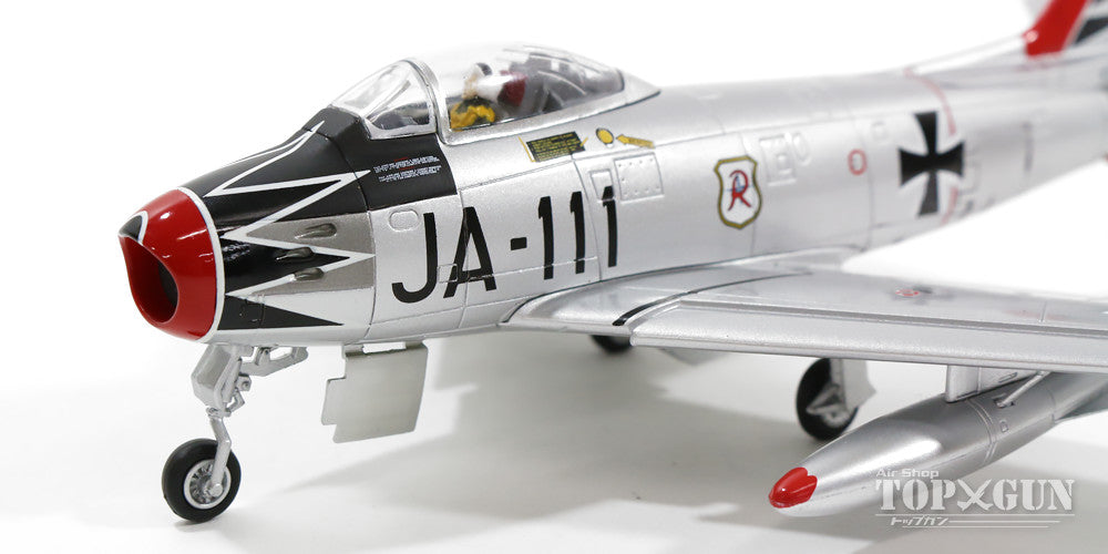 カナデアCL-13 セイバーMk.6（F-86F） 西ドイツ空軍 第71戦闘航空団 「リヒトホーフェン」 司令エーリヒ・ハルトマン少佐機 アールホルン基地 59年 JA-111 1/72 [HA4308]