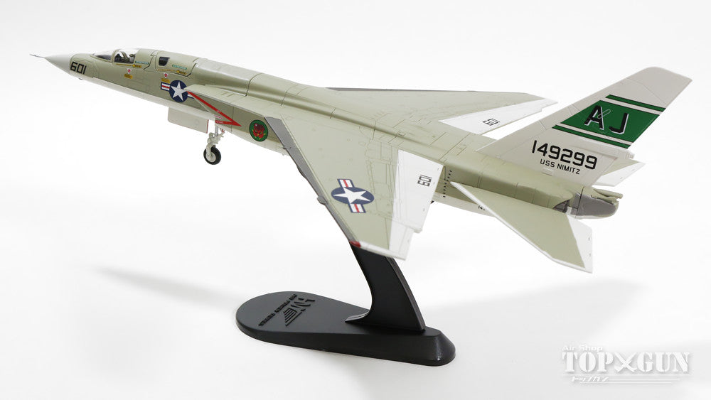 North American RA-5C Vigilante, US Navy, 9th Large Attack Reconnaissance Squadron "Hoot Owls", aboard the aircraft carrier Nimitz, 1977 #149299/AJ601 1/72 [HA4702]