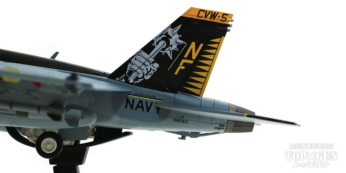 F/A-18E US Navy 27th Fighter Attack Squadron "Royal Maces" on board the aircraft carrier Ronald Reagan, Atsugi Air Base, 2015, NF200/#168363, 1/72 [HA5125]