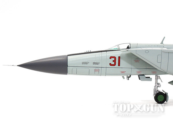 MiG-25P「フォックスバットA」 ソビエト防空軍 第513戦闘航空連隊 ヴィクトル・ベレンコ中尉機 函館亡命時 76年 「Red 31」 1/72 ※新金型 [HA5601]