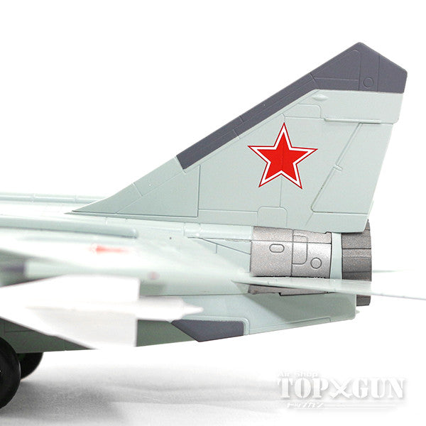 MiG-25P "Foxbat A" Soviet Air Defense Forces 513th Fighter Aviation Regiment, Lieutenant Viktor Belenko's aircraft, during the defection to Hakodate in 1976 "Red 31" 1/72 *New mold [HA5601]