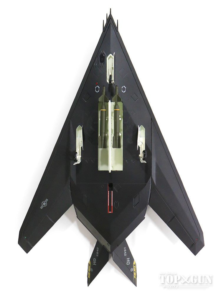 F-117A アメリカ空軍 第49戦闘航空団 第8戦闘飛行隊 「ブラックシープ」 イラクの自由作戦時 ホロマン基地 03年 #88-0842 1/72 [HA5803]