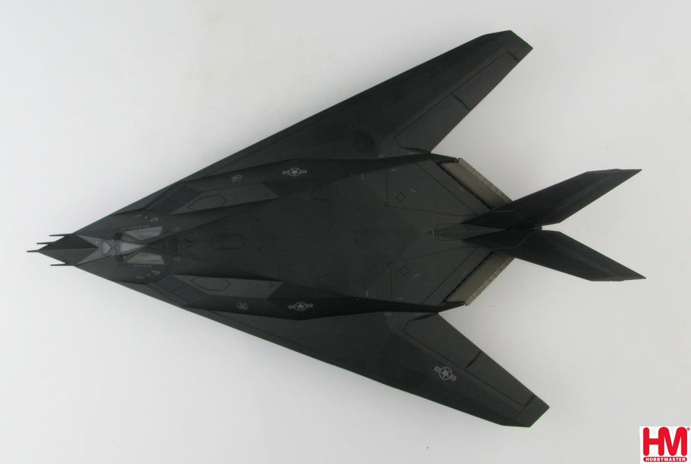 F-117A アメリカ空軍 第49作戦航空群 第7戦闘飛行隊 「スクリーミン・デーモンズ」 コソボ紛争時（ユーゴ軍が撃墜） 99年3月27日 #82-806 1/72 [HA5805]