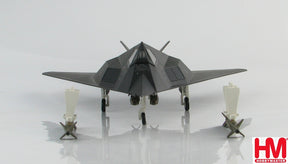 F-117A アメリカ空軍 第49作戦航空群 第7戦闘飛行隊 「スクリーミン・デーモンズ」 コソボ紛争時（ユーゴ軍が撃墜） 99年3月27日 #82-806 1/72 [HA5805]